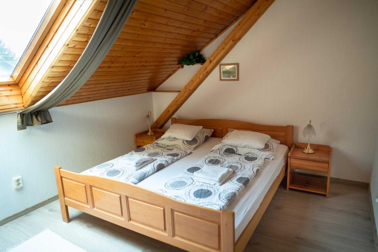 Marietta Apartman ヘーヴィーズ エクステリア 写真