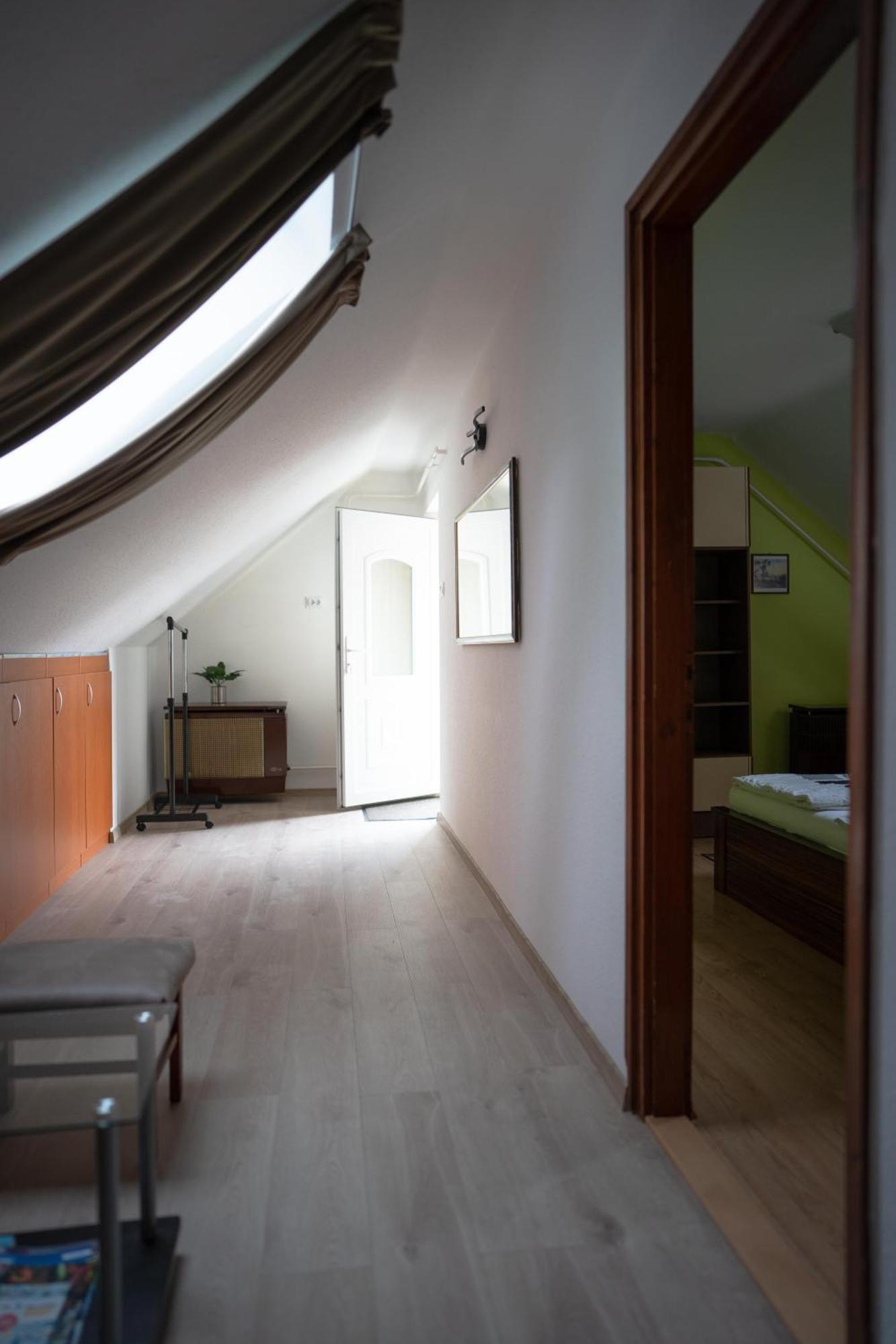Marietta Apartman ヘーヴィーズ 部屋 写真
